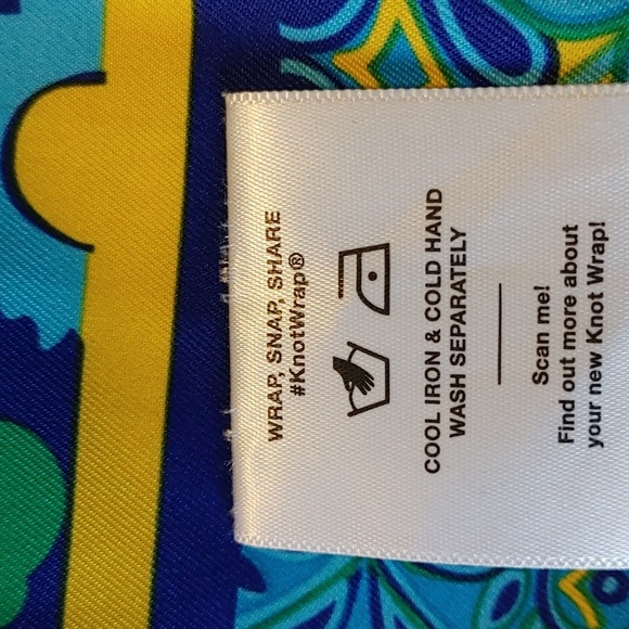 🌻Vibrant Lush Bohemian Floral Knot Wrap Scarf - Picture 6 of 7